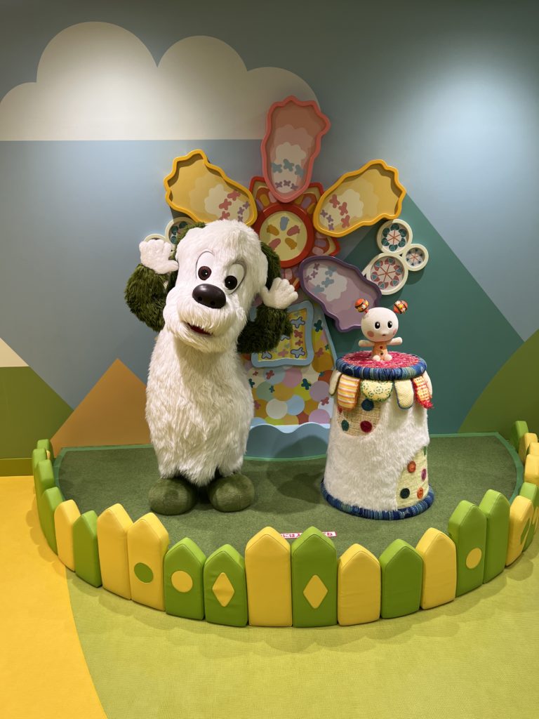 いないいないばあ